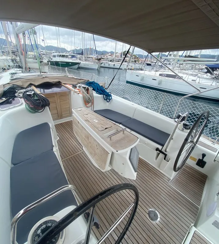 Deck of Rhapsody, a Beneteau Oceanis 43 sailboat at Marmaris, Turkey