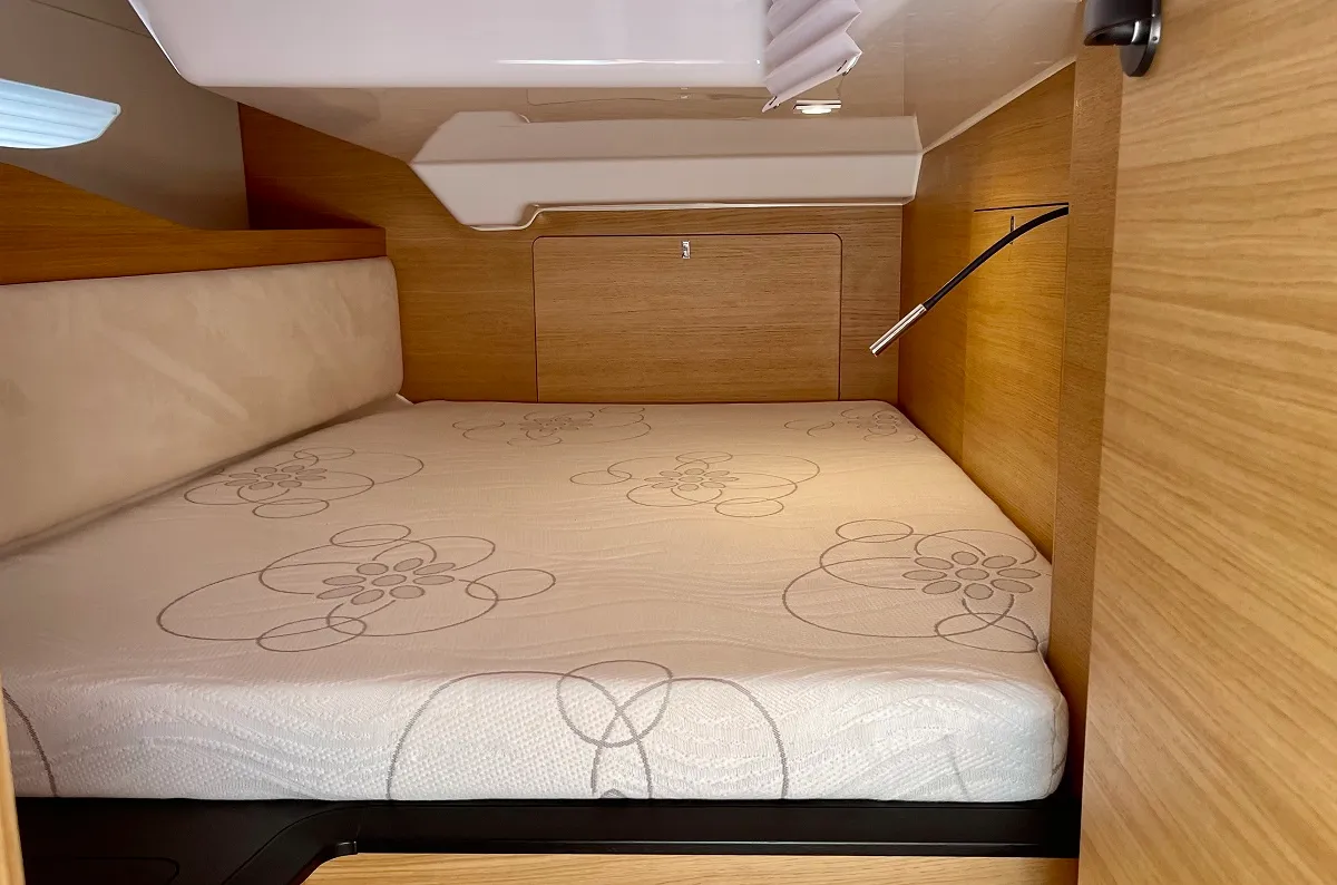 Cabin on Loki, a Elan E6 sailboat at Pirovac, Croatia