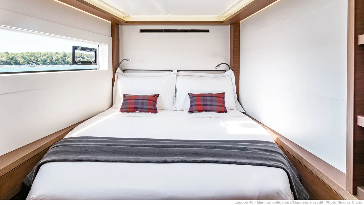 Cabin on Lagoon 46, a catamaran at Tonnarella, Italy