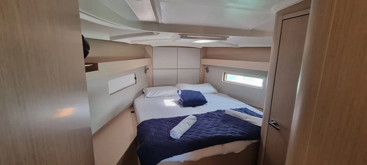 Cabin on Aries, a Beneteau Oceanis 40.1 sailboat at Salerno, Italy