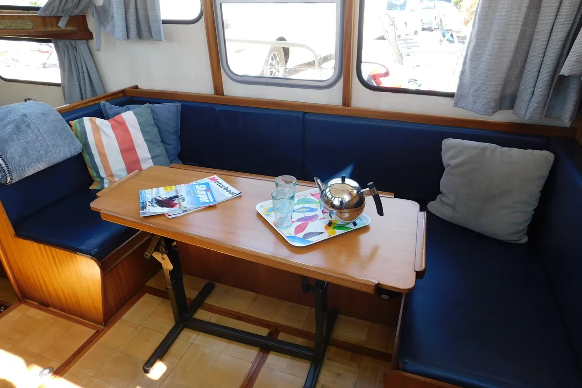 Salon of Gulet Rogger 1000 Salon, a motorboat at IJsselstein, Netherlands