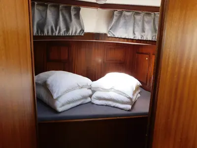 Cabin on Gulet Rogger 1000 Salon, a motorboat at IJsselstein, Netherlands