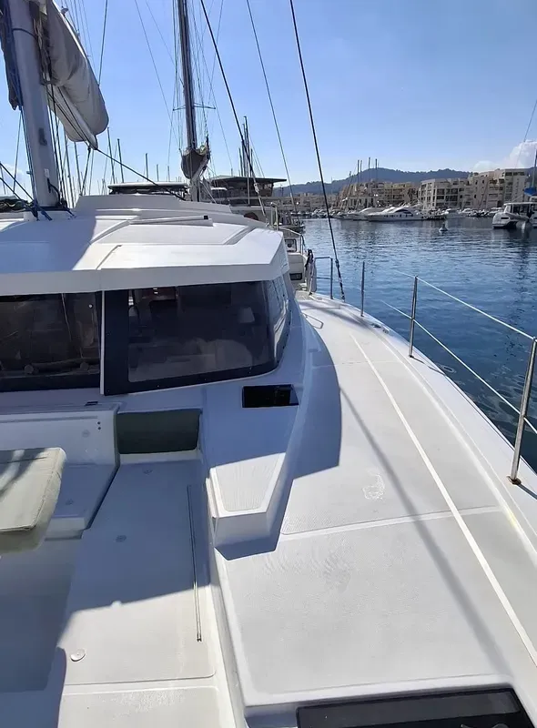 WHITE PEARL, a Bali 4.2 catamaran at La Favière, France