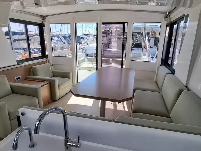 WHITE PEARL, a Bali 4.2 catamaran at La Favière, France