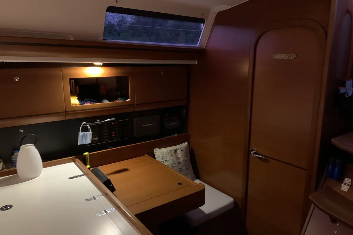 Salon of Azorean Dream, a Dufour 405 Grand Large sailboat at São Pedro, Portugal