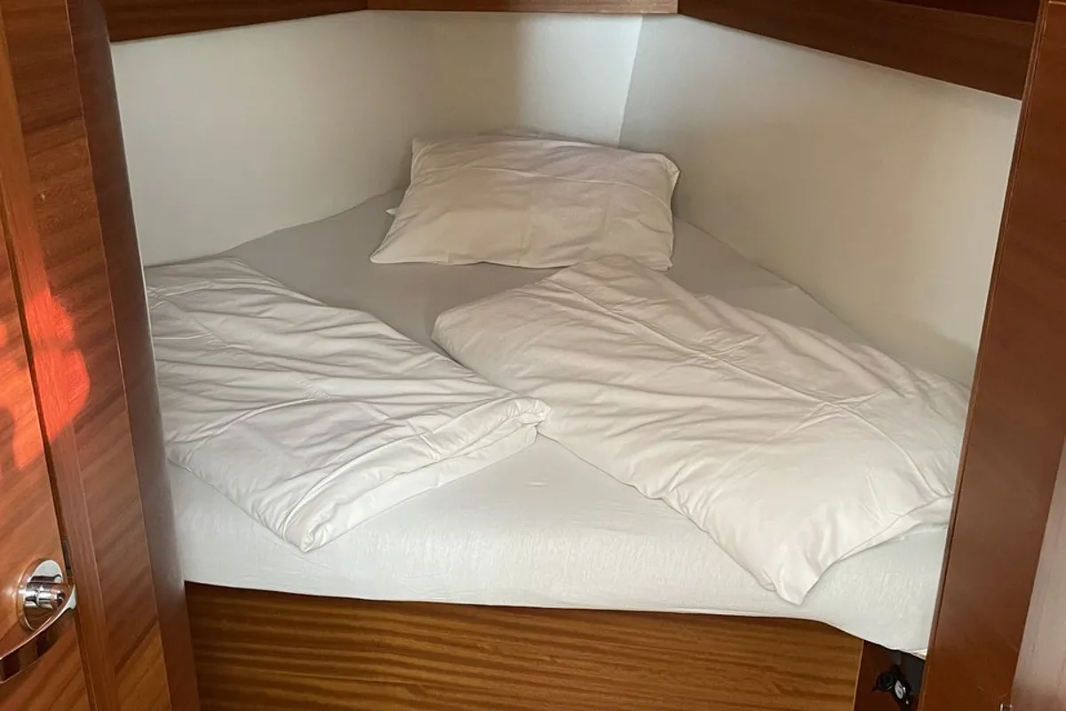 Cabin on Blu, a Elan Impression 40.1 sailboat at Grad Pula, Croatia