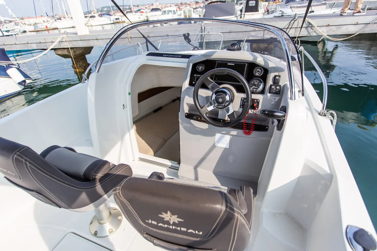Cockpit of Cap Camarat 5.5 WA, a Jeanneau Cap Camarat 5.5 WA motorboat at Grad Pula, Croatia