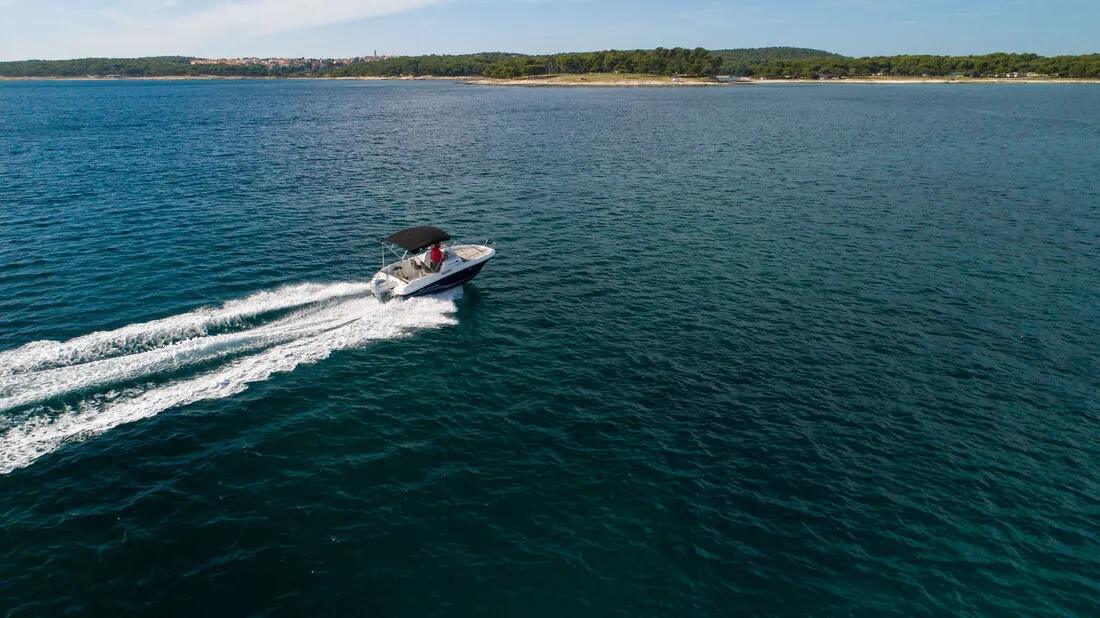 Exterior view of Cap Camarat 5.5 WA, a Jeanneau Cap Camarat 5.5 WA motorboat at Grad Pula, Croatia
