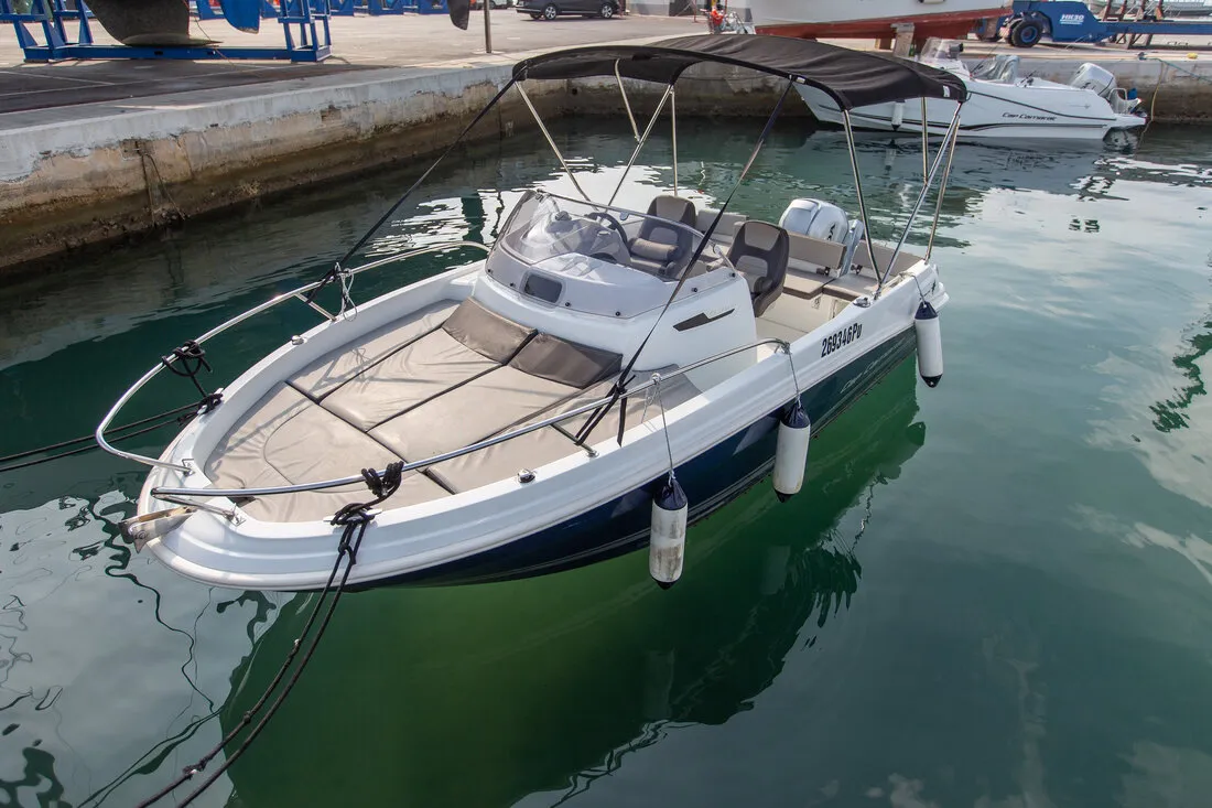 Exterior view of Cap Camarat 5.5 WA, a Jeanneau Cap Camarat 5.5 WA motorboat at Grad Pula, Croatia