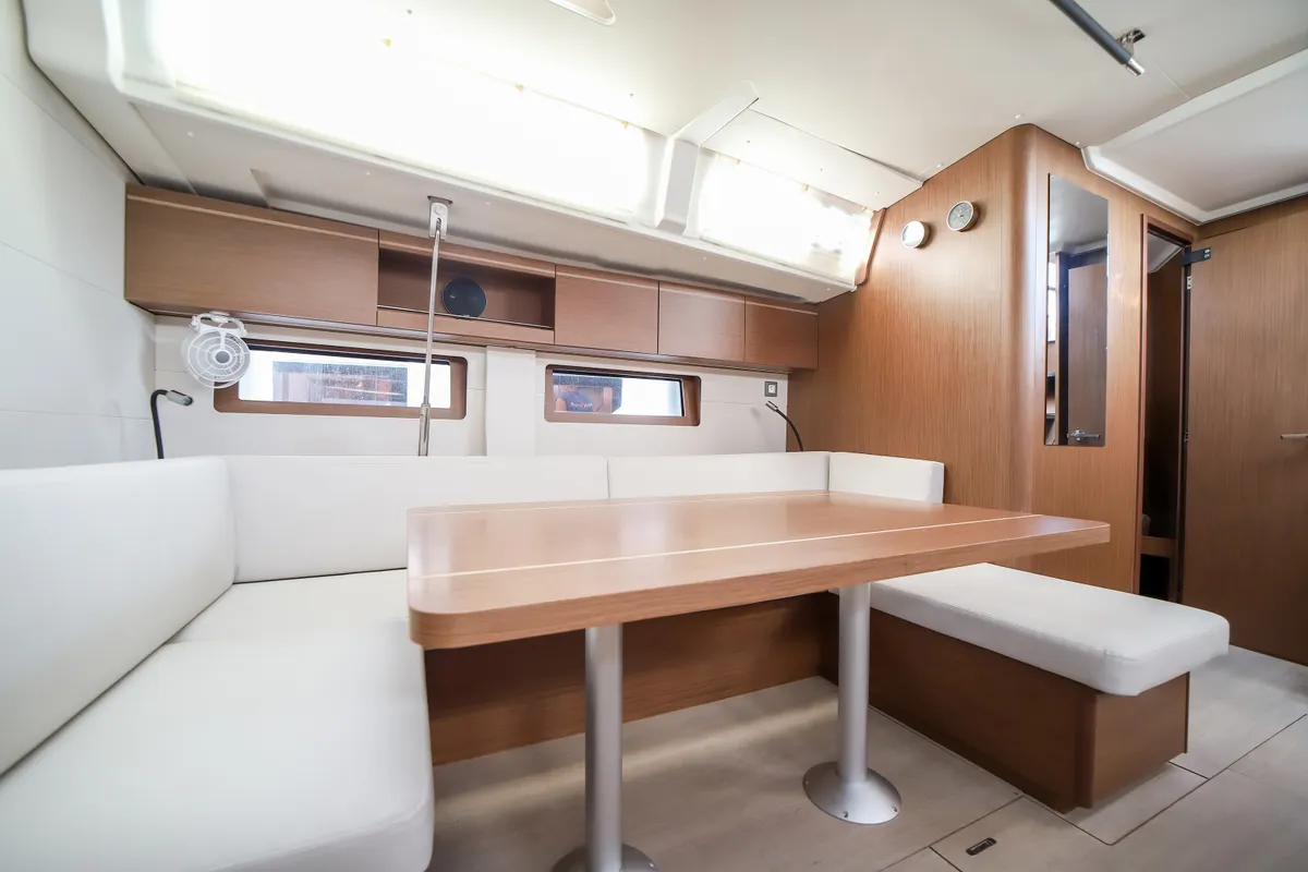 Salon of Briseide - Comfort line, a Beneteau Oceanis 51.1 sailboat at Olbia, Italy