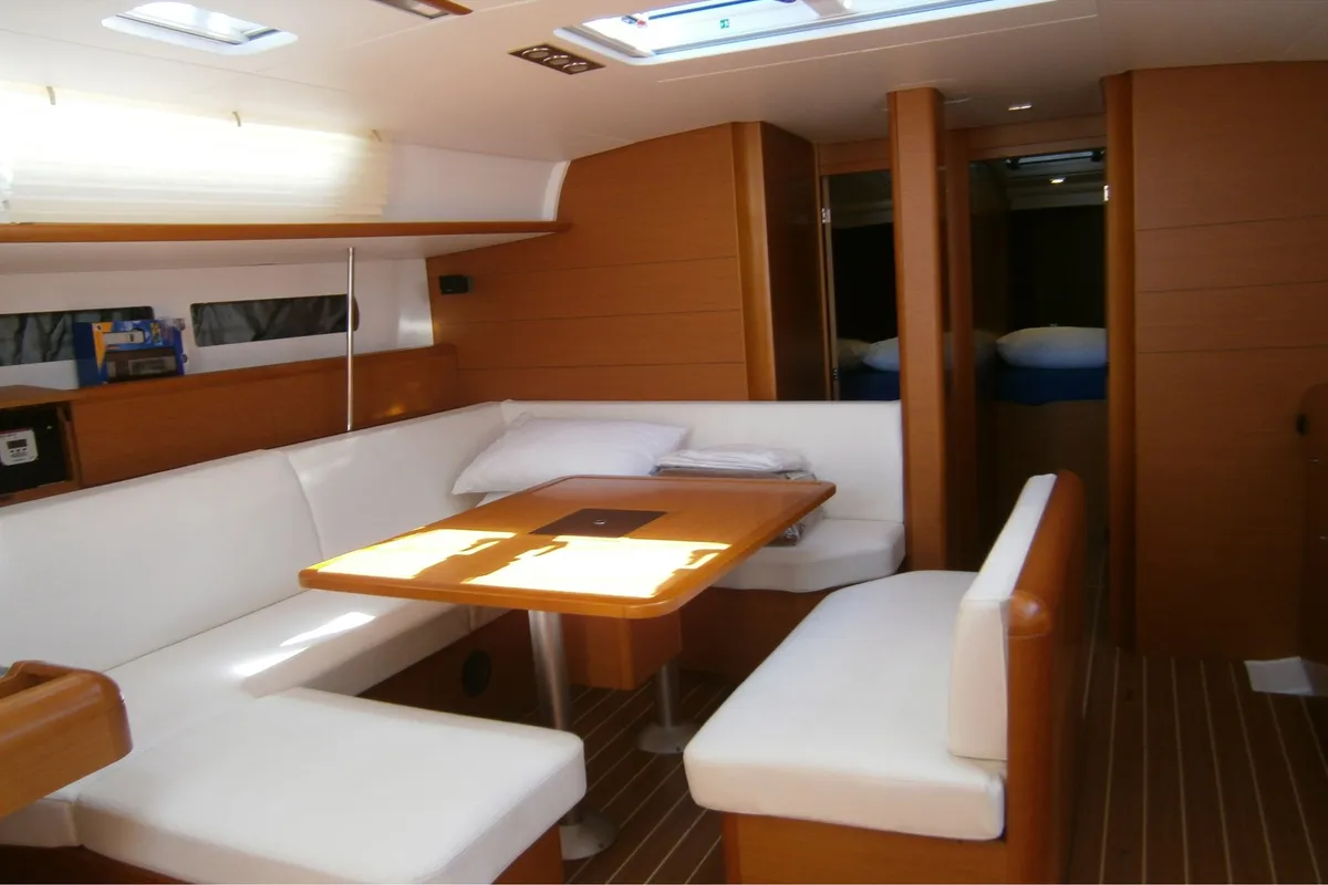 Salon of Kefi, a Jeanneau Sun Odyssey 469 sailboat at Municipal Unit of Ellomenos, Greece