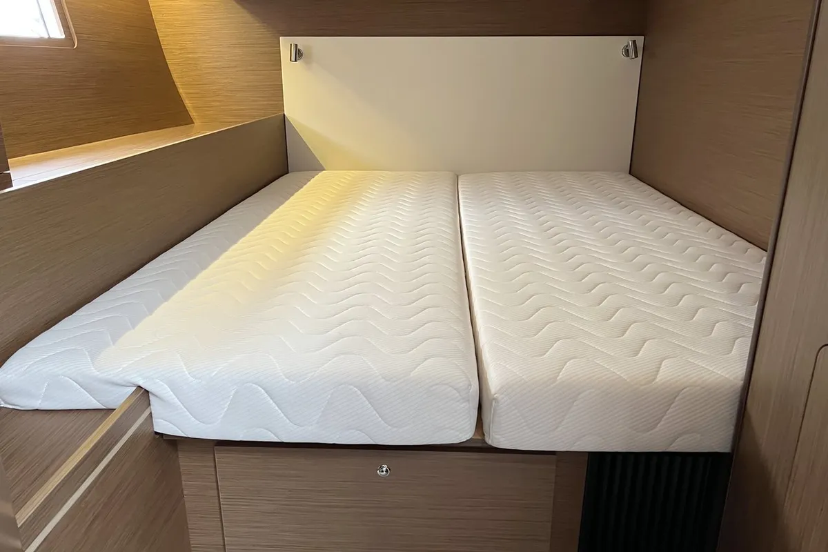 Cabin on Dune, a Beneteau Oceanis 51.1 sailboat at Općina Rogoznica, Croatia