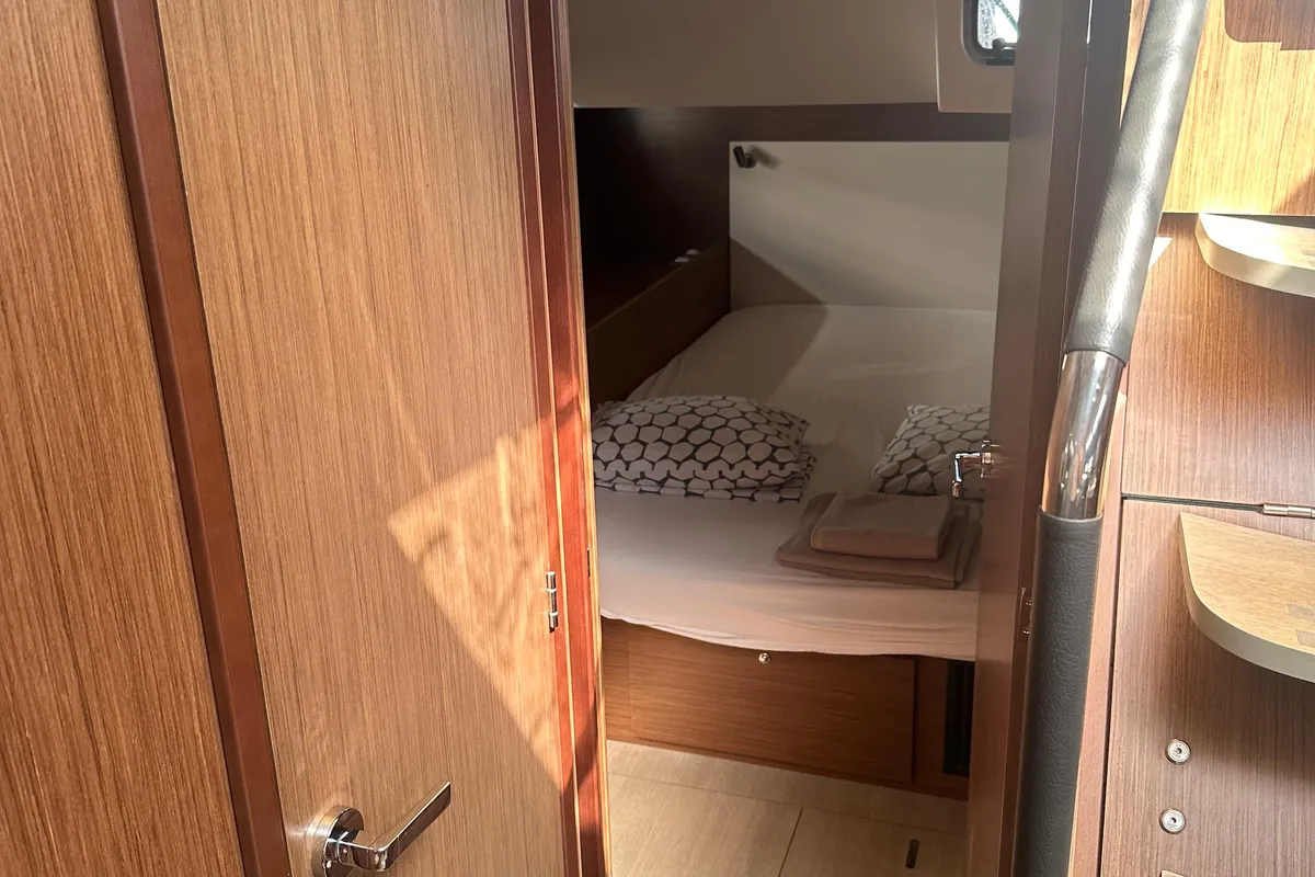 Cabin on Dune, a Beneteau Oceanis 51.1 sailboat at Općina Rogoznica, Croatia
