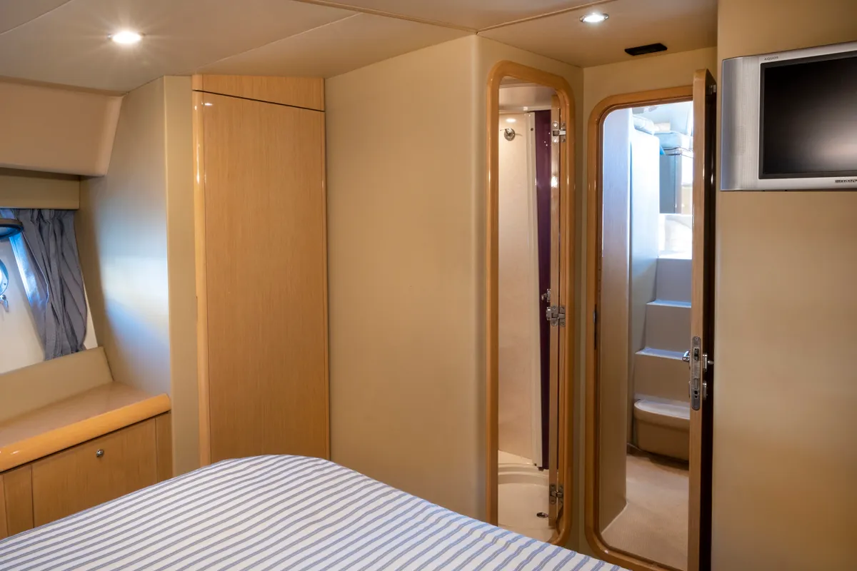Cabin on Arabella, a Ferretti 480 motorboat at Parikia, Greece