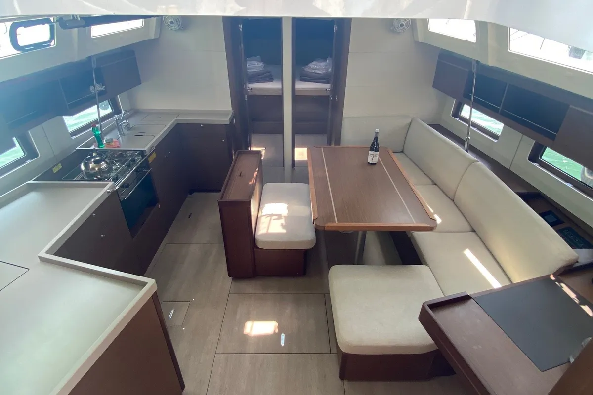 Salon of Joanna, a Beneteau Oceanis 46.1 sailboat at Volos Municipality, Greece