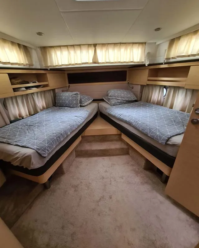 Cabin on Sarkis de Karabas, a Greenline 48 Fly motor yacht at Portorož / Portorose, Slovenia