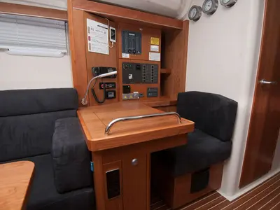 Salon of FURIA, a Hanse 505 sailboat at Kaštela, Croatia