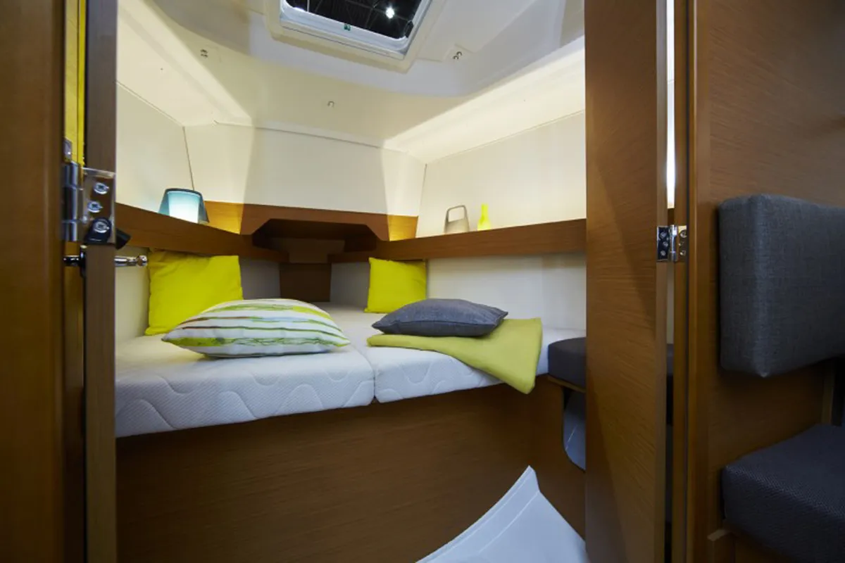 Cabin on Glasswing, a Jeanneau Sun Odyssey 349 sailboat at Zadar, Croatia
