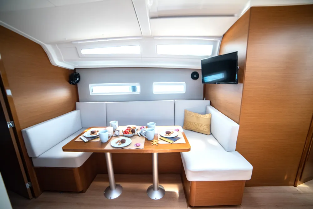 Salon of Marianna, a Jeanneau Sun Odyssey 410 sailboat at Kontokali, Greece