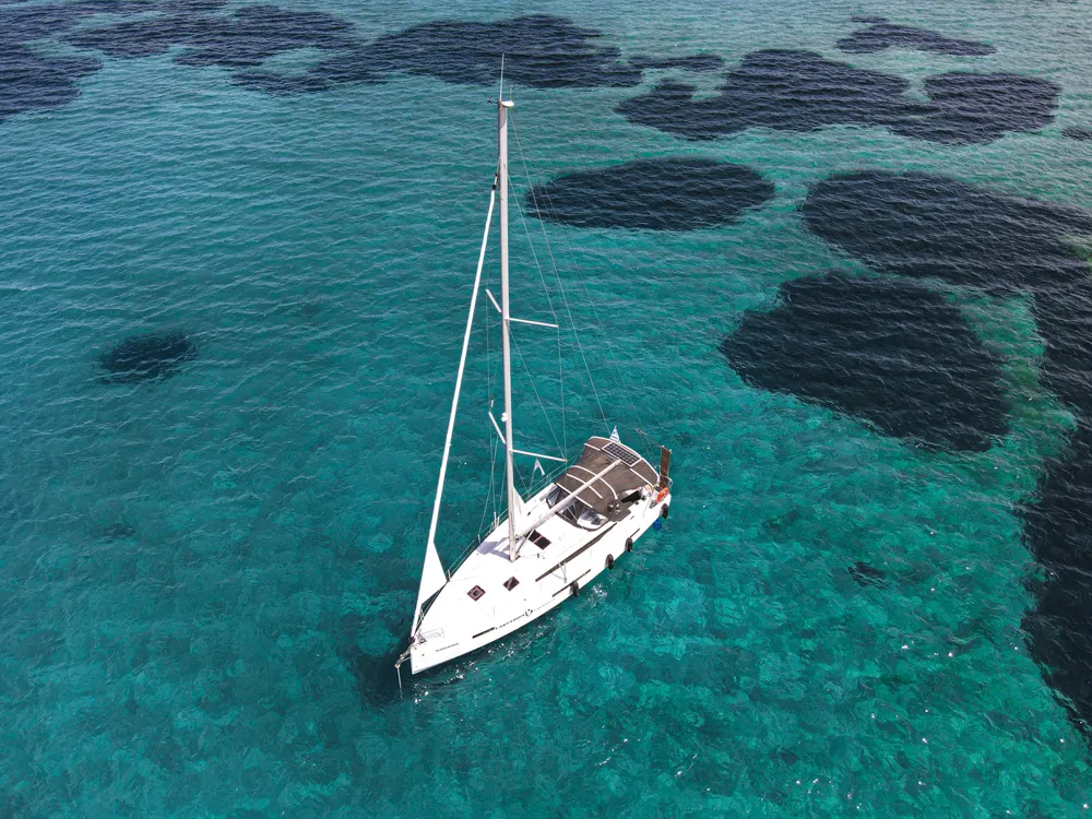Exterior view of Marianna, a Jeanneau Sun Odyssey 410 sailboat at Kontokali, Greece