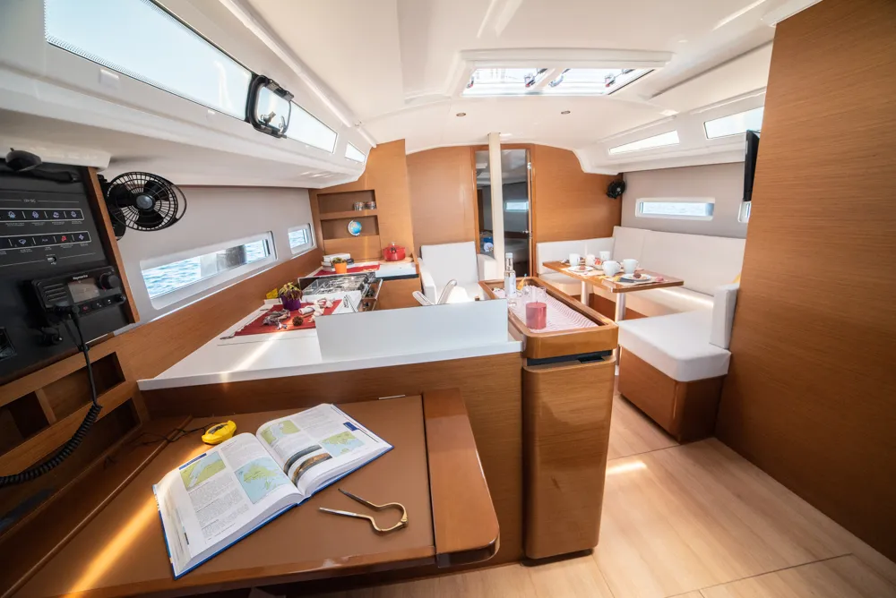 Salon of Marianna, a Jeanneau Sun Odyssey 410 sailboat at Kontokali, Greece