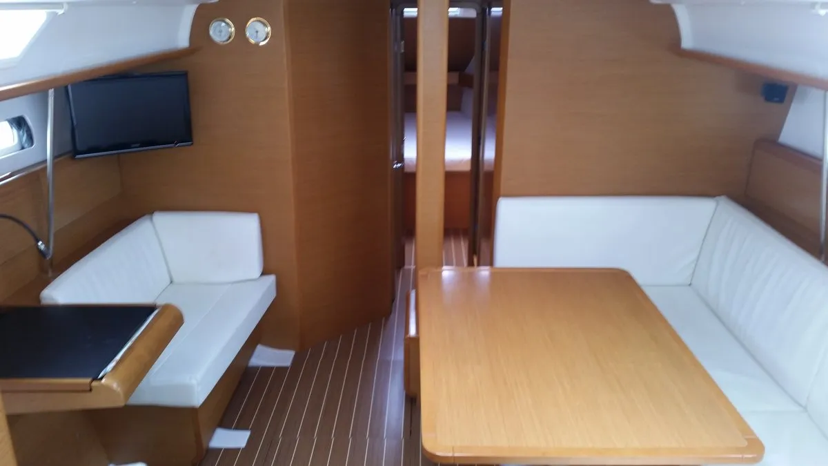 Salon of Libera, a Jeanneau Sun Odyssey 439 sailboat at Općina Sukošan, Croatia