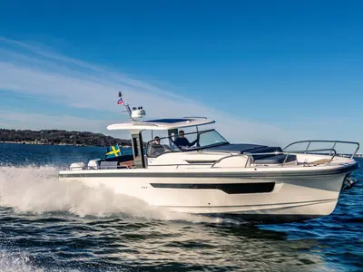 Rosie, a Nimbus T11 motorboat at Chesapeake, United States