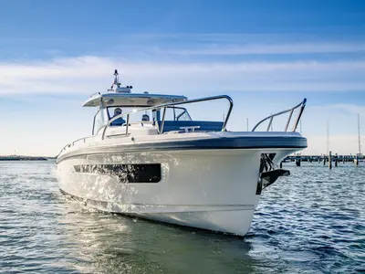 Rosie, a Nimbus T11 motorboat at Chesapeake, United States
