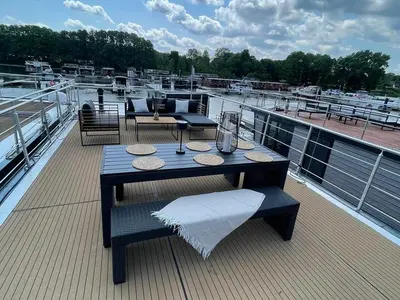 Deck of Enjoy, a Woma D13* motorboat at Fürstenberg/Havel, Germany