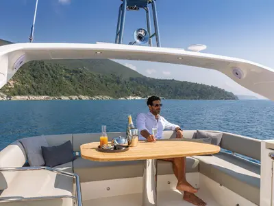 Deck of Riaz Tahia, a Absolute 47 Fly motorboat at Primošten, Croatia