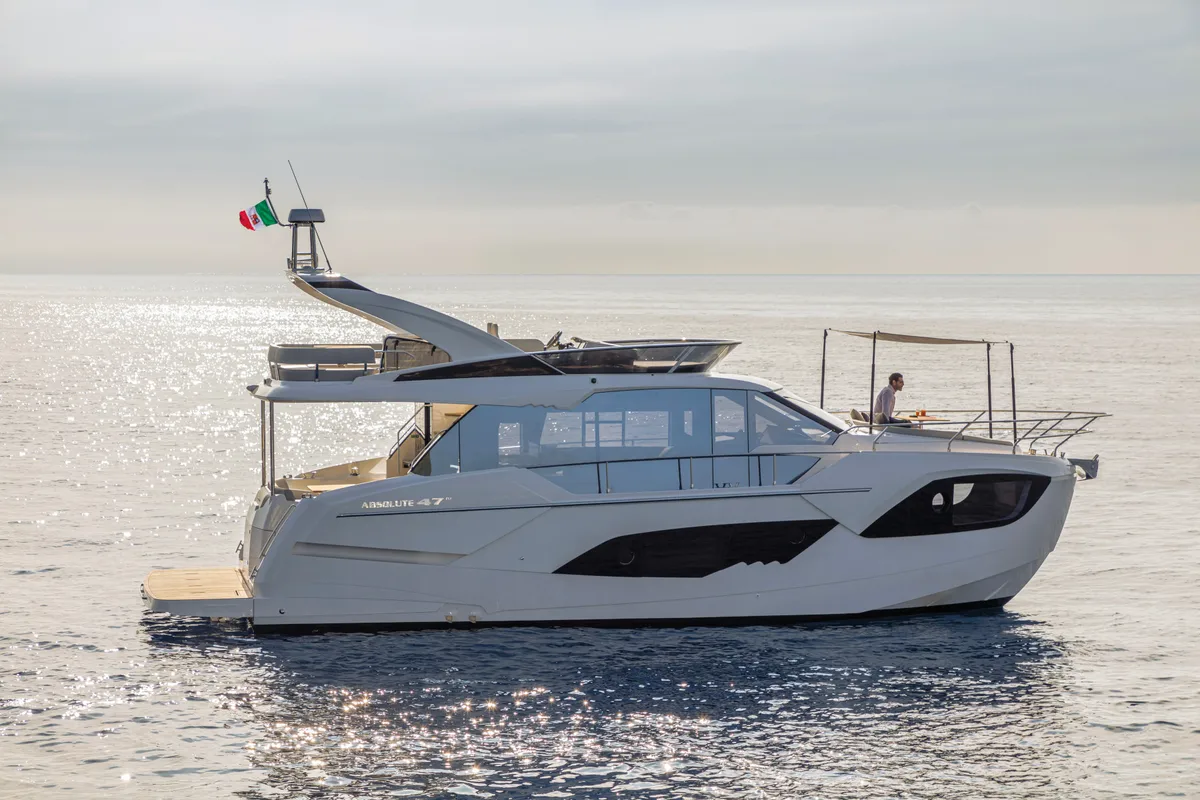 Exterior view of Riaz Tahia, a Absolute 47 Fly motorboat at Primošten, Croatia