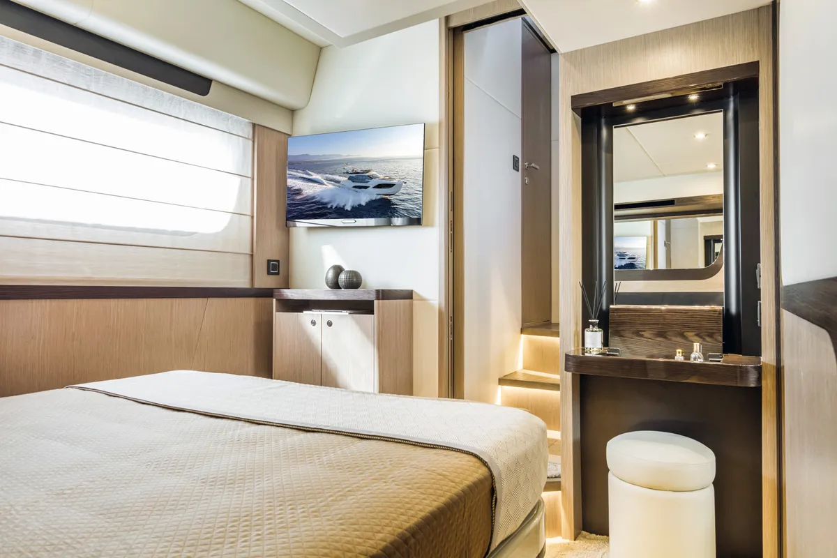 Cabin on Riaz Tahia, a Absolute 47 Fly motorboat at Primošten, Croatia