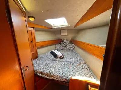Cabin on Lili Marleen, a Jeanneau Sun Legende 41 sailboat at Horta, Portugal