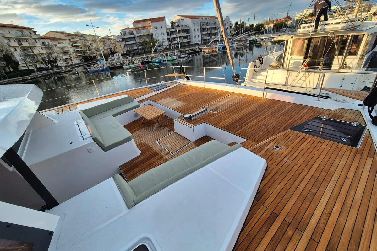 Deck of Blue Ocean, a Bali 5.4 catamaran at Marigot, France