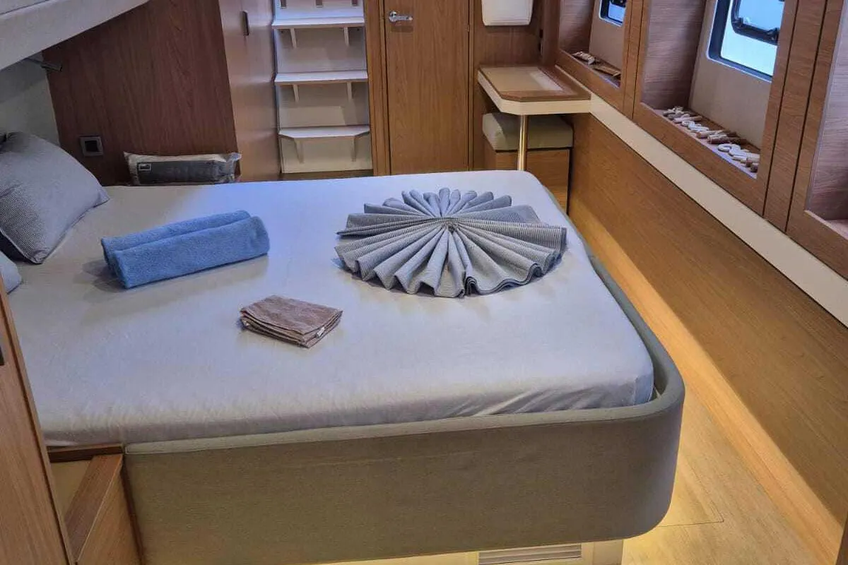 Cabin on Blue Ocean, a Bali 5.4 catamaran at Marigot, France