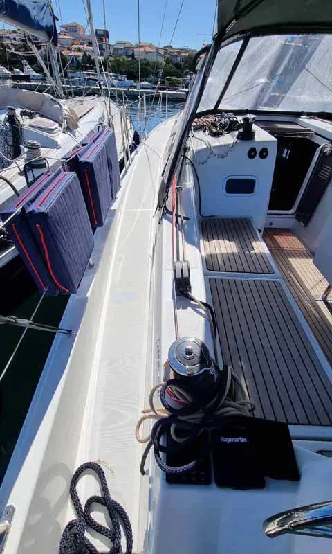Deck of Bella Mia, a Jeanneau Sun Odyssey 380 sailboat at Figari/Golfo Aranci, Italy