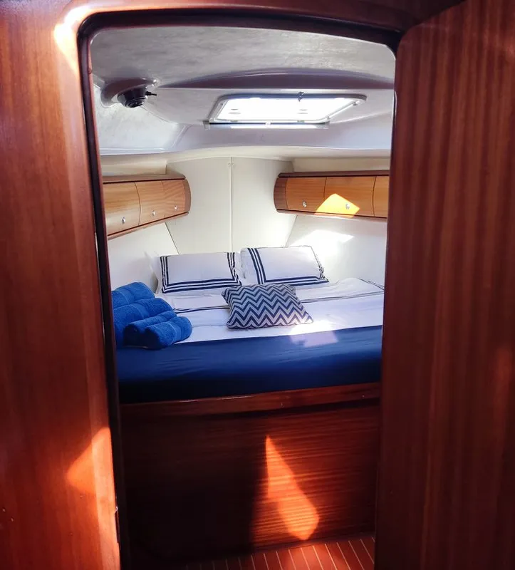Cabin on Ra, a Bavaria 38 sailboat at Općina Marina, Croatia