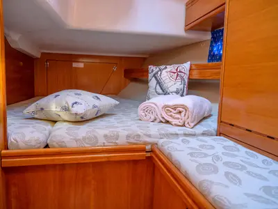 Cabin on Baba Sails, a Bavaria 40 Cruiser sailboat at Pallini Municipal Unit, Greece
