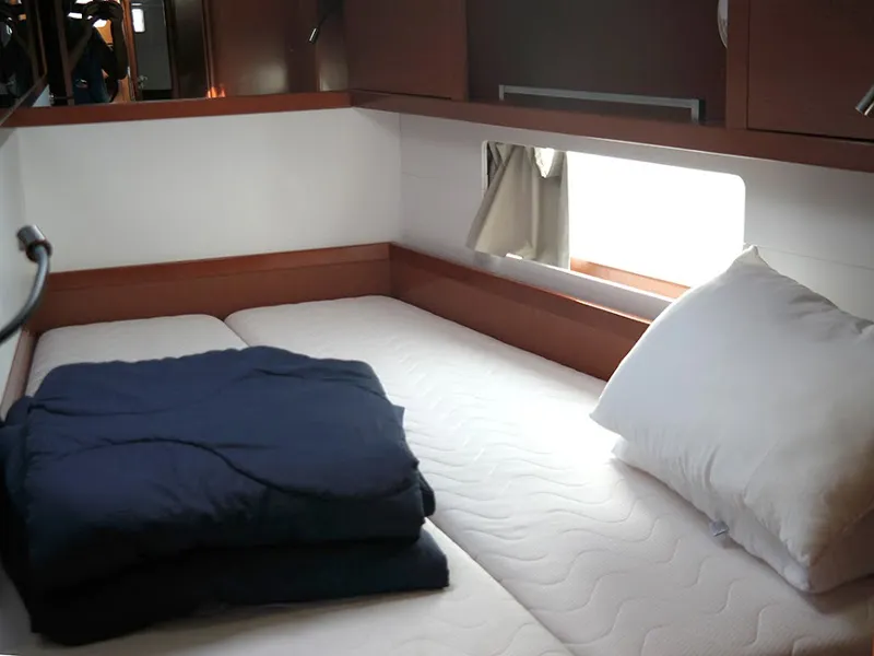 Cabin on Dreamer, a Beneteau Oceanis 55 sailboat at Kontokali, Greece