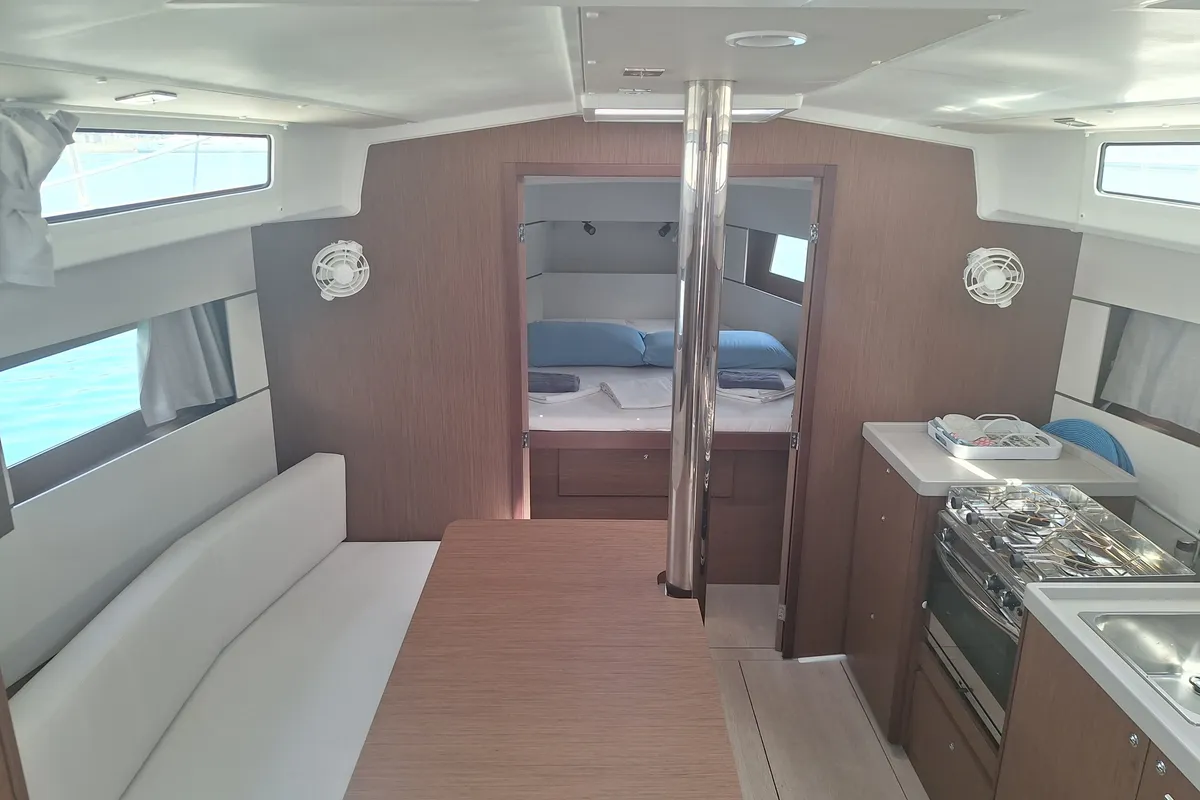 Salon of Pura Vida, a Beneteau Oceanis 38.1 sailboat at Tonnarella, Italy