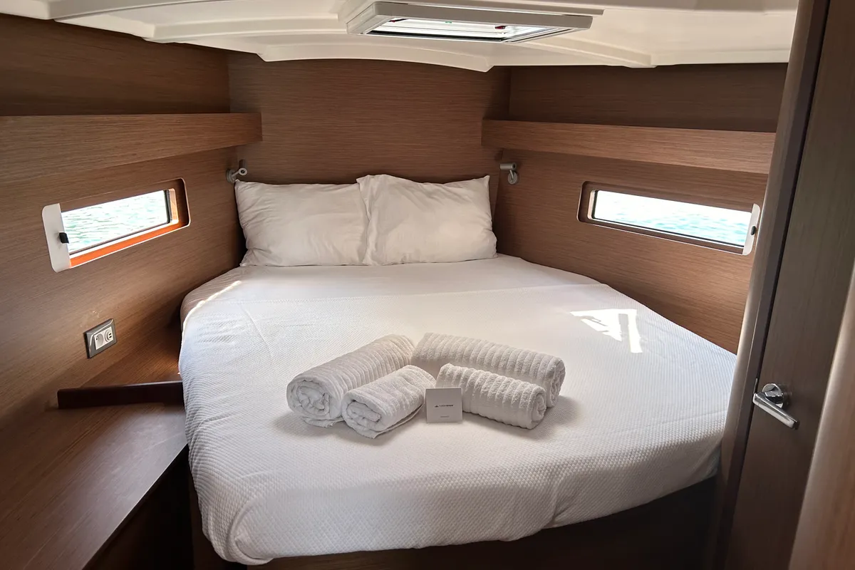 Cabin on Gia, a Beneteau Oceanis 40.1 sailboat at Fethiye, Turkey