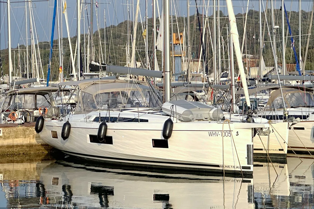 Exterior view of Obelix, a Beneteau Oceanis 51.1 sailboat at Grad Pula, Croatia