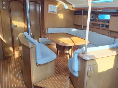 Salon of Rubra, a Jeanneau Sun Odyssey 49 sailboat at Toulon, France
