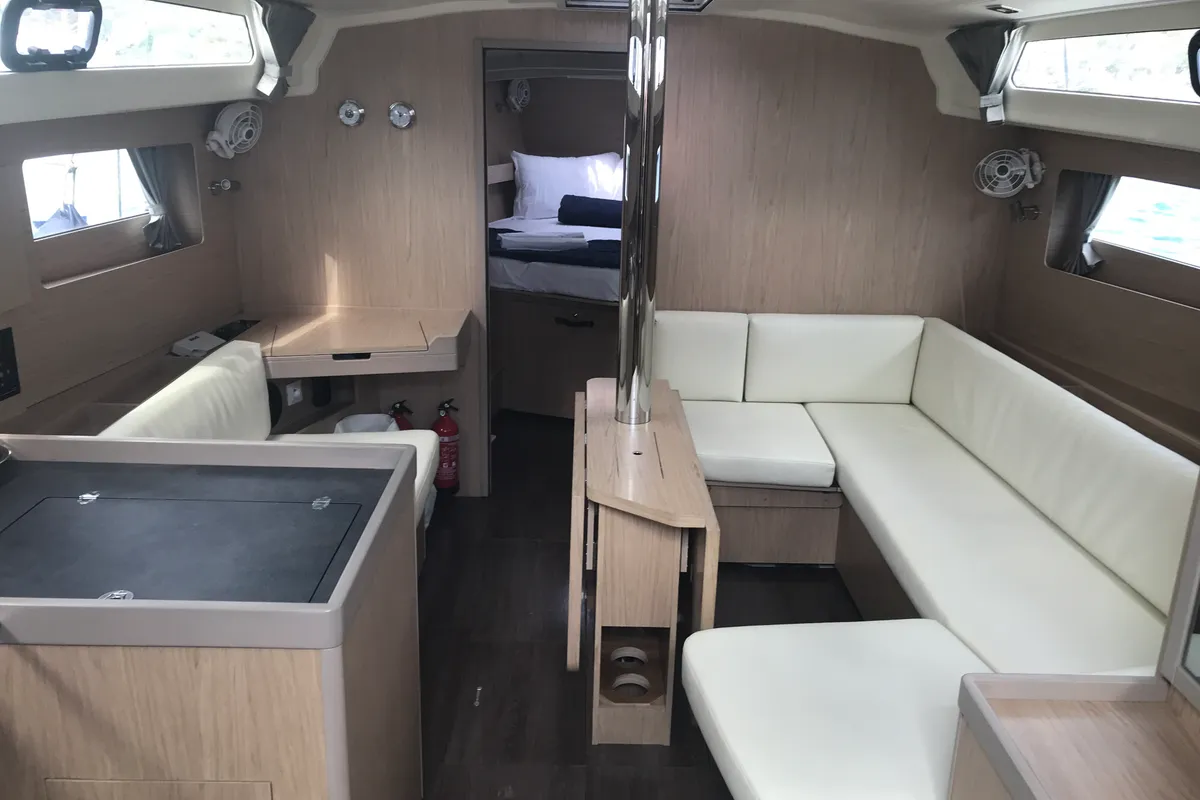 Salon of Achemar, a Beneteau Oceanis 41.1 sailboat at Tonnarella, Italy