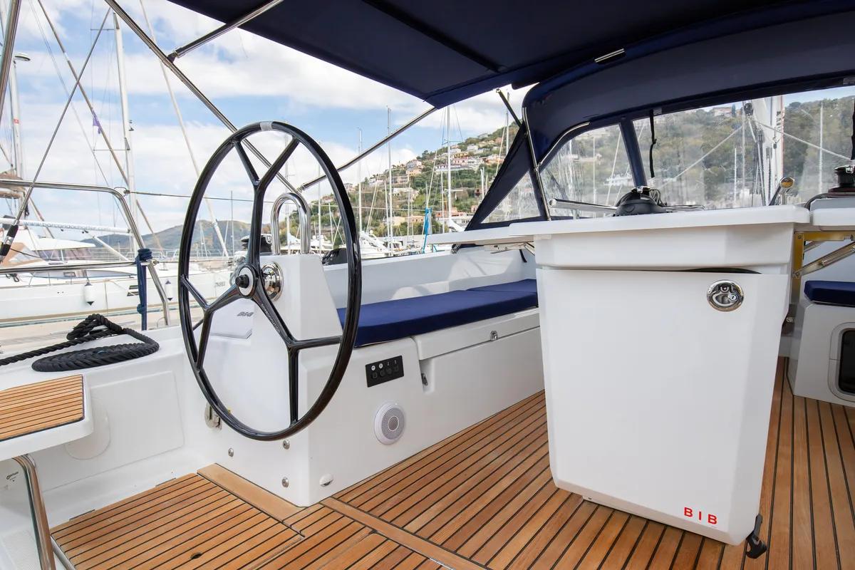 Cockpit of Cupido - Comfort line, a Beneteau Oceanis 40.1 sailboat at Tonnarella, Italy