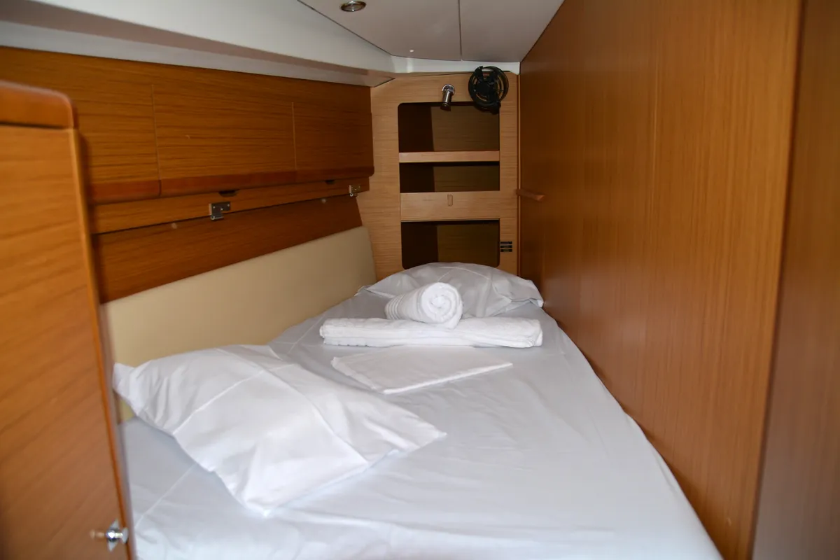 Cabin on Colibrì, a Jeanneau Sun Odyssey 44 i sailboat at Municipal Unit of Lefkada, Greece