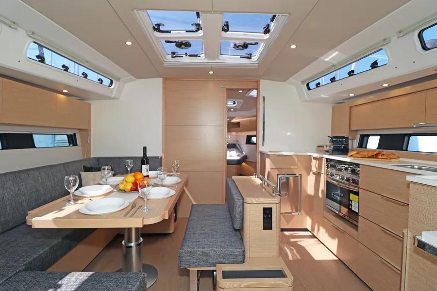 Salon of FeMi Star, a Hanse 460 sailboat at Kaštela, Croatia