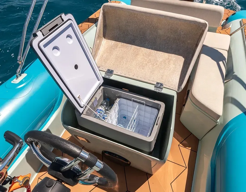 Bura 8.0, a Motorboat motorboat at Grad Trogir, Croatia