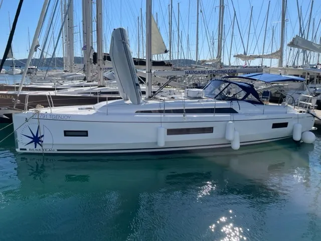 Exterior view of Enjoy, a Beneteau Oceanis 40.1 sailboat at Seget Donji, Croatia