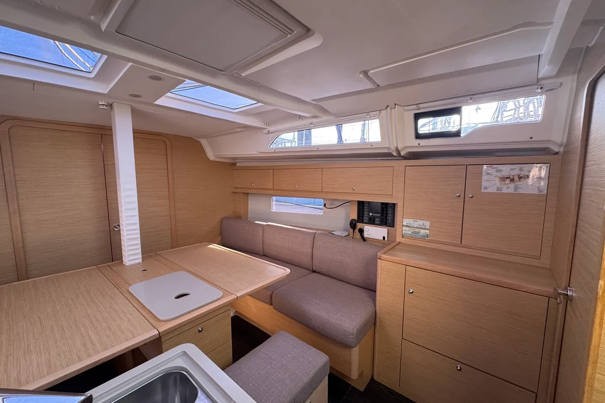 Salon of Thais, a Dufour 37 sailboat at La Rochelle, France